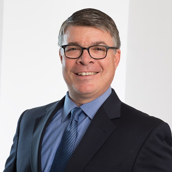 headshot_Achim V.jpeg